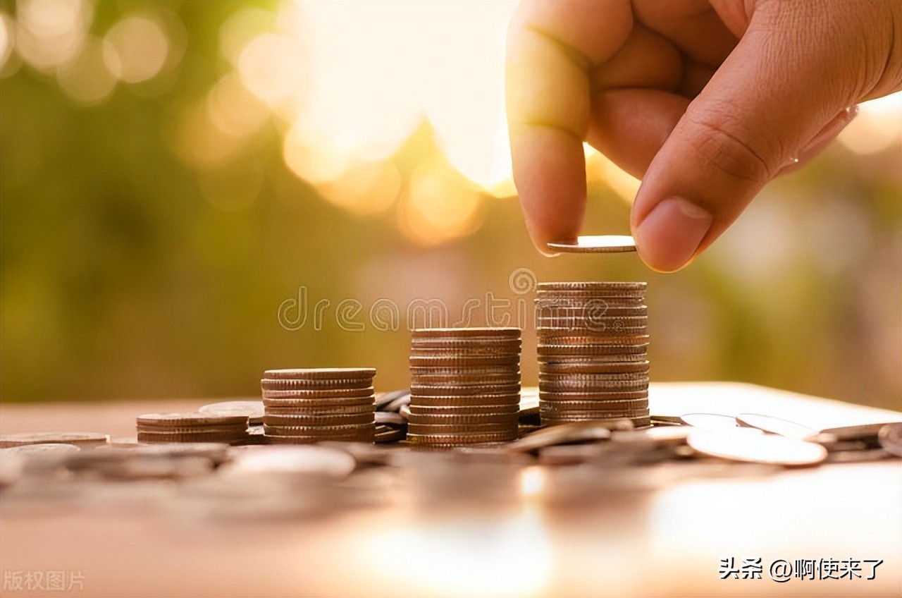 一个成年人要学会独处行走赚钱,赚钱最有尊严的生活方式