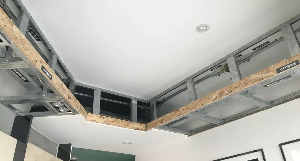 楼上走路声音太大怎么有效提示,半夜楼上走路楼下声音很大怎么办