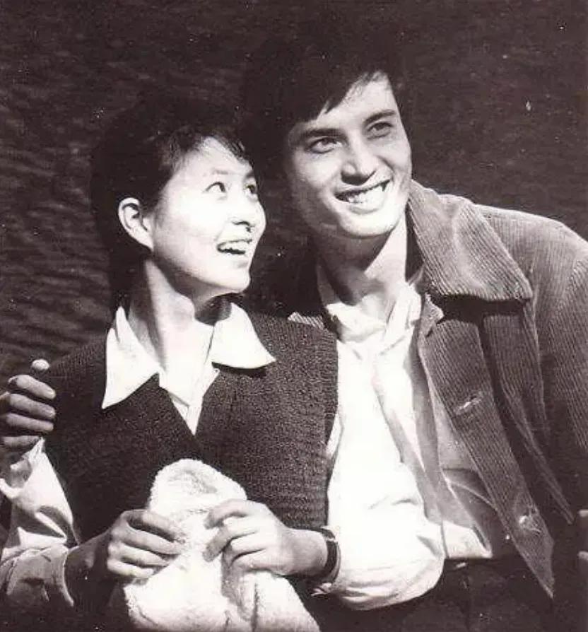 演员李羚：我这辈子最正确的决定，就是嫁普通丈夫李克己