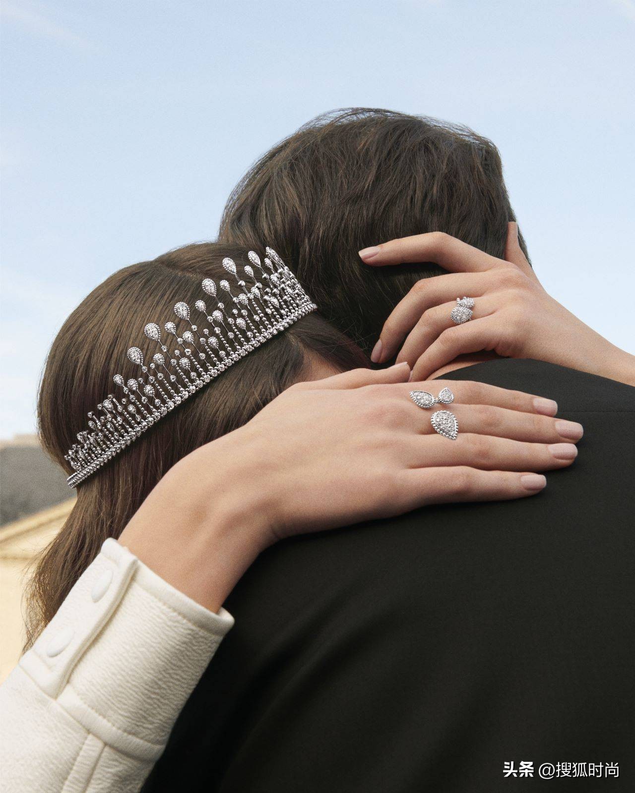 迪丽热巴生日蔡徐坤送祝福,情人节送玫瑰花怎么表白