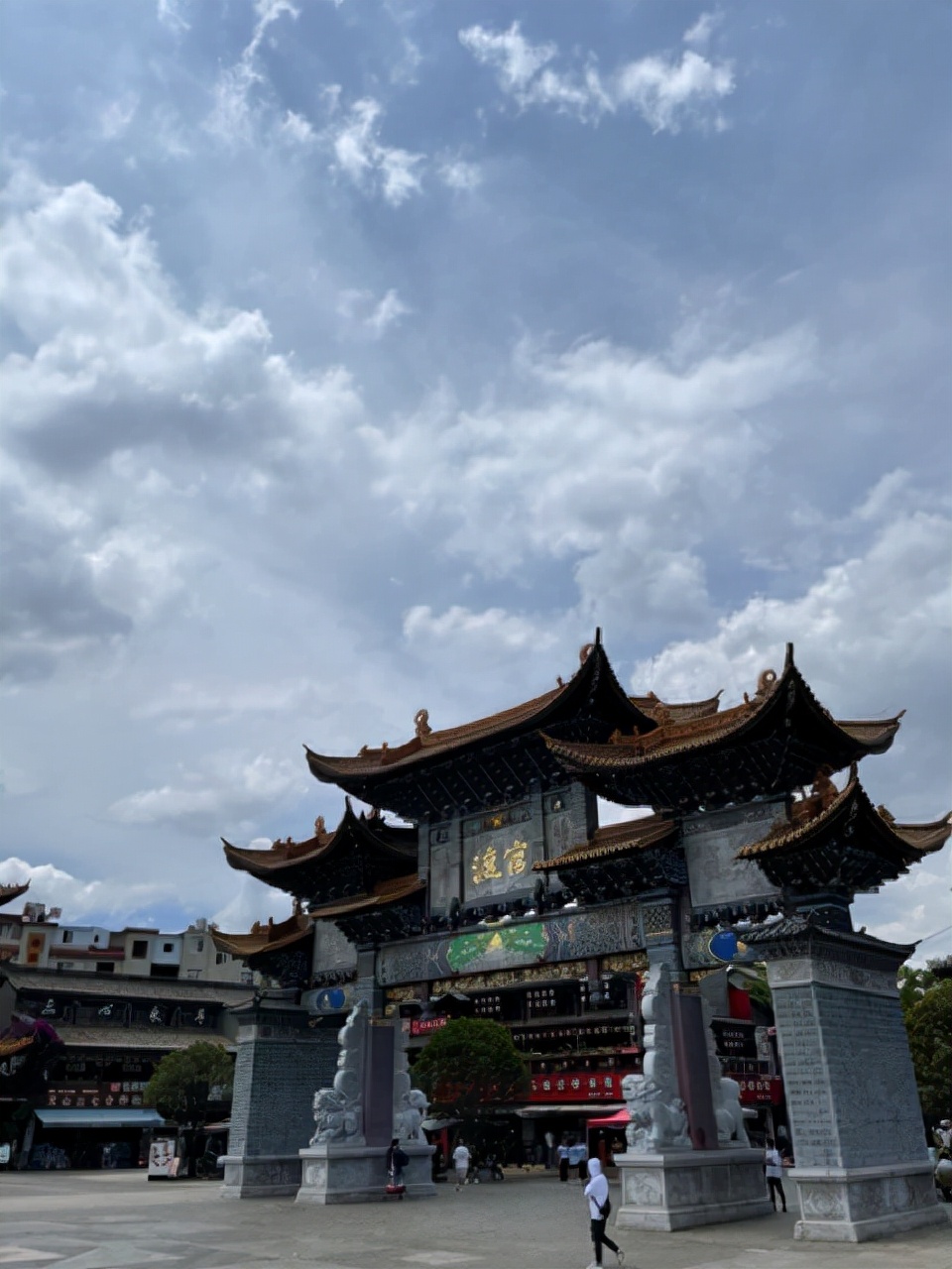 昆明一座让人流连忘返的城市,被低估的旅游城市昆明