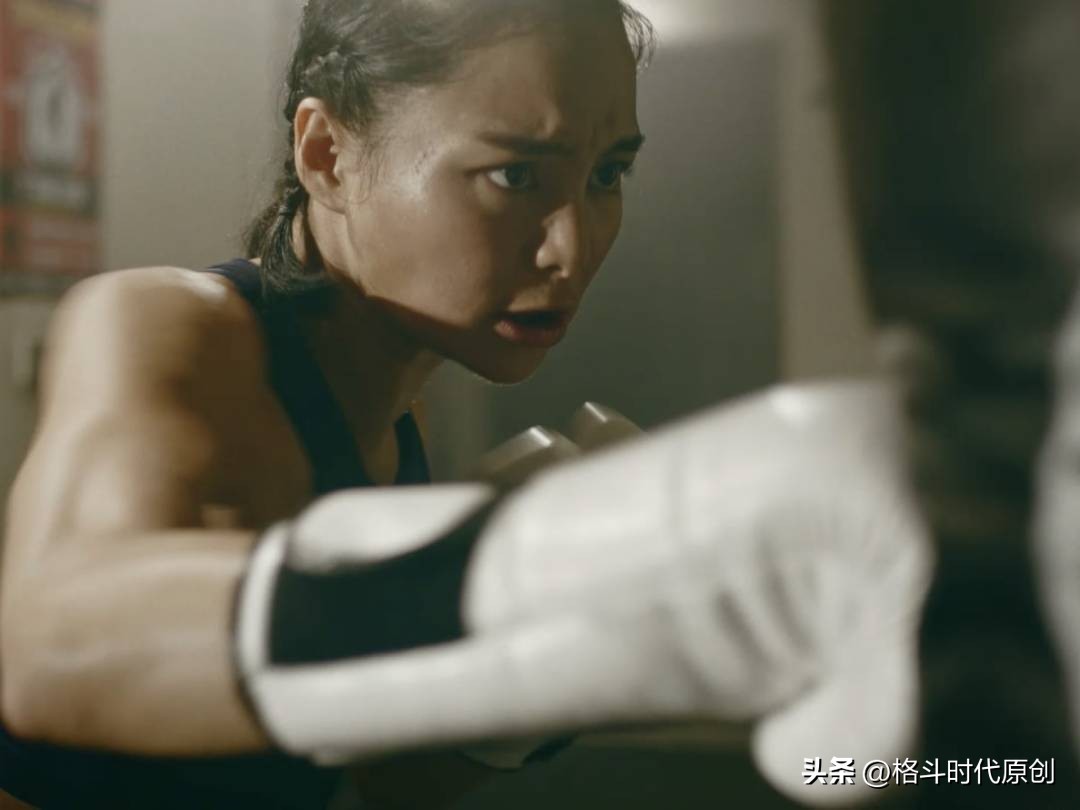 泰国超模走火入魔要打MMA励志全网？真相：让人唏嘘