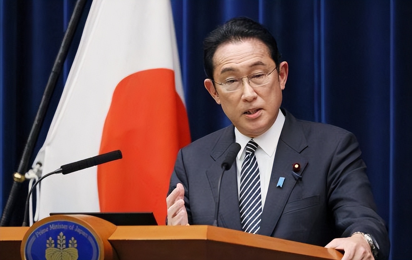 端碗吃饭放碗骂娘,端碗吃肉放筷骂娘