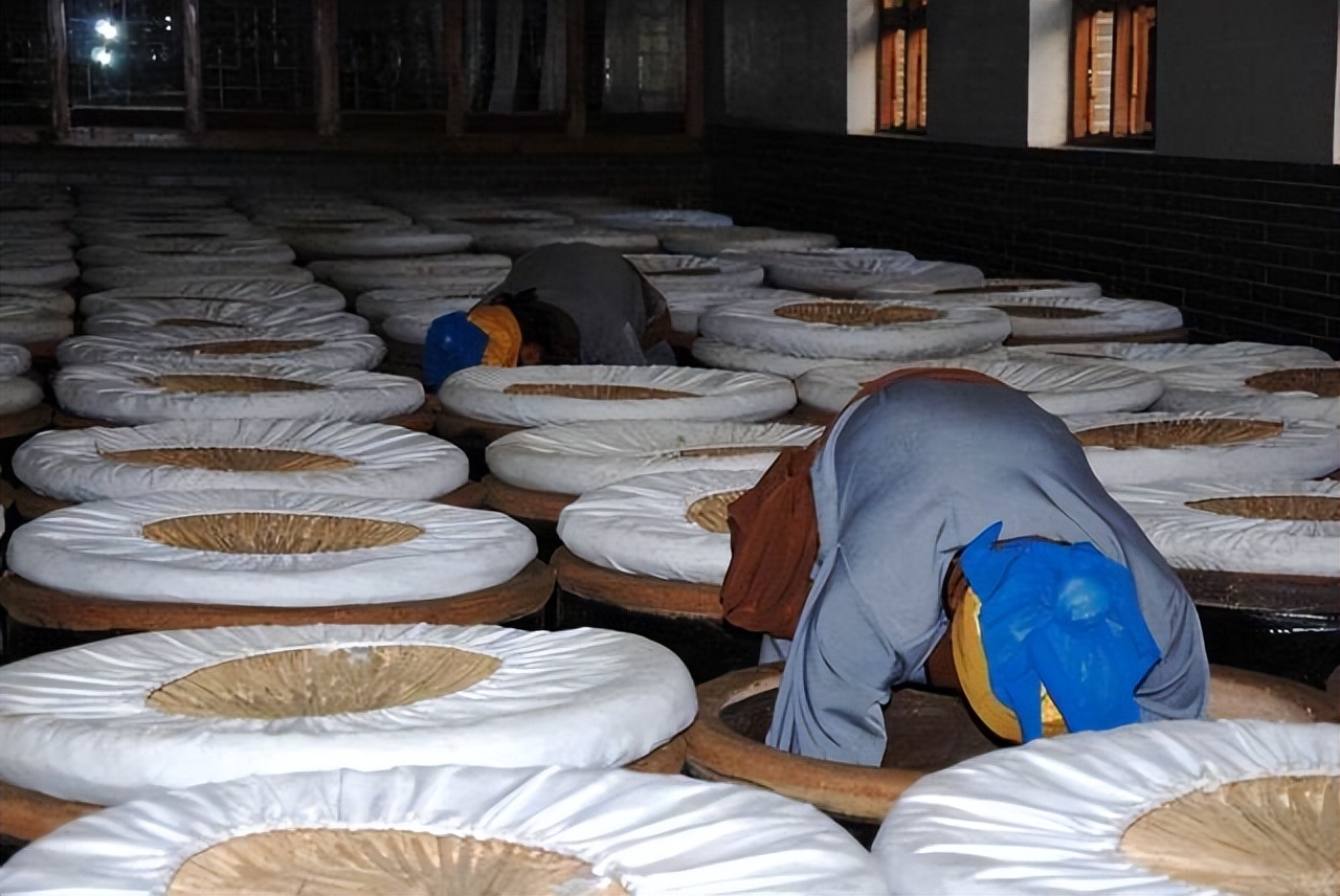 白醋米醋香醋陈醋各有什么区别,白醋陈醋米醋味道区别