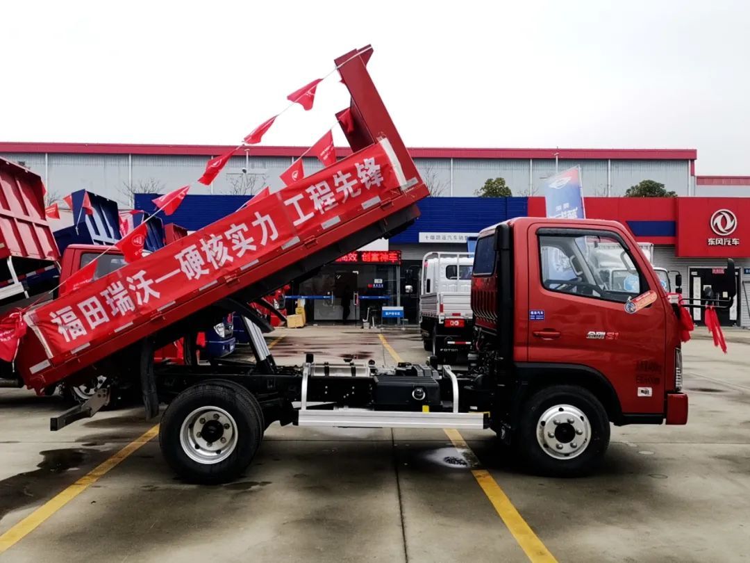 十堰龙信二手车市场雅阁,十堰龙信国际汽车城二手车直播