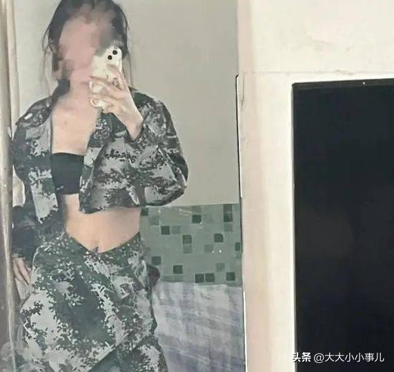 79元军训裤布料薄到透光,学生吐槽79元军训裤布料薄到透光