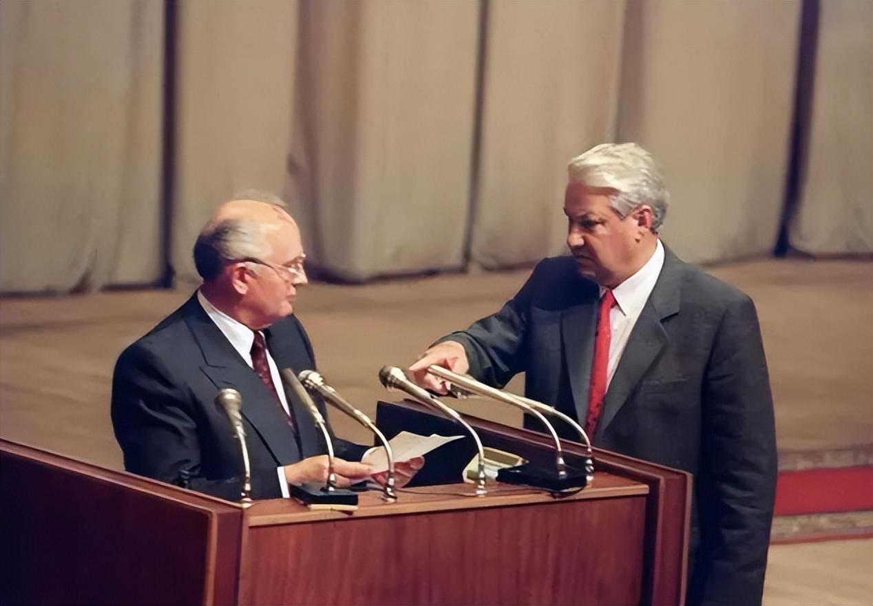 91年苏联解体，苏军元帅殉国自杀，死前修遗书5封，第5封让人心痛