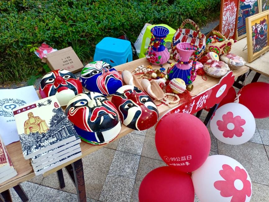 关爱乡村儿童，新鸥鹏业主一起行动！