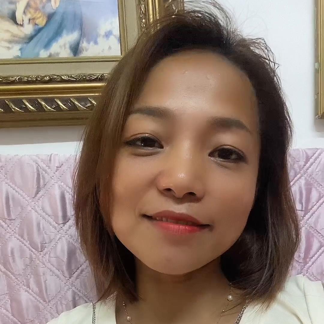 如果你遇到暑假的陌生人出来找工作，你会陪她们一起找房子...