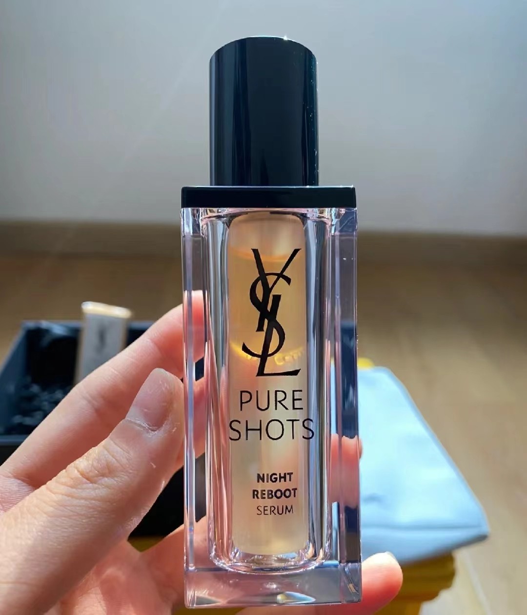 兰蔻小黑瓶和海蓝之谜修复精华 (海蓝之谜精华露兰蔻小黑瓶)