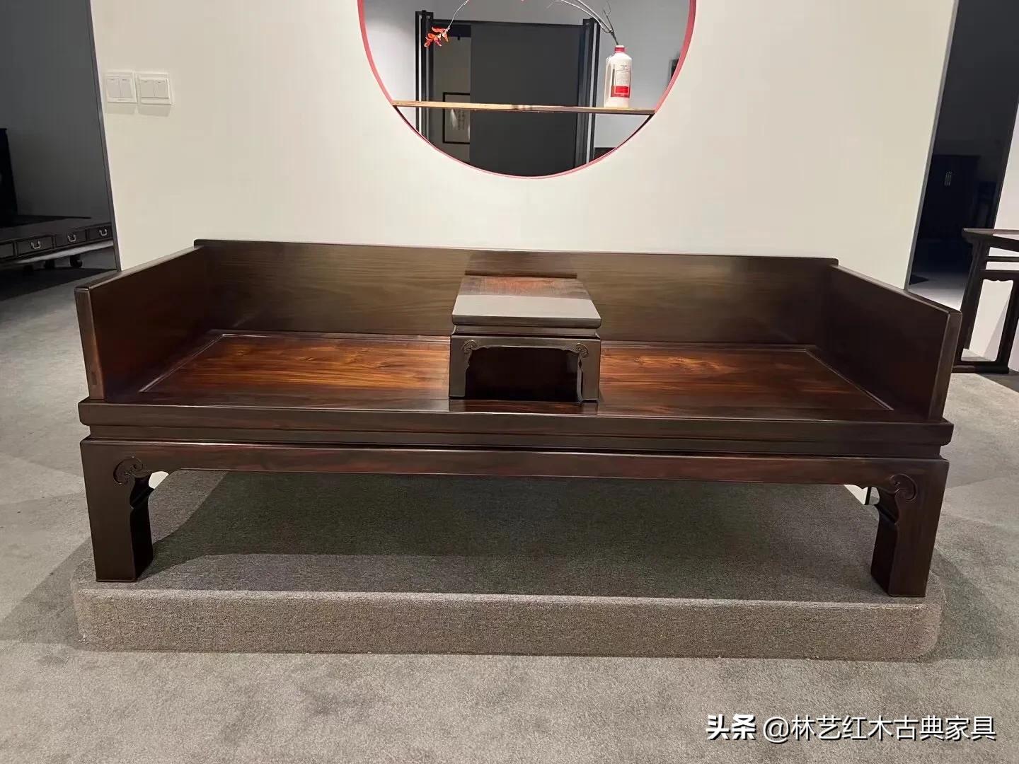 酸枝明式三围独板罗汉床,老挝大红酸枝罗汉床价格