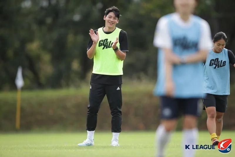 成都蓉城金亨镒,金亨镒韩国足球运动员