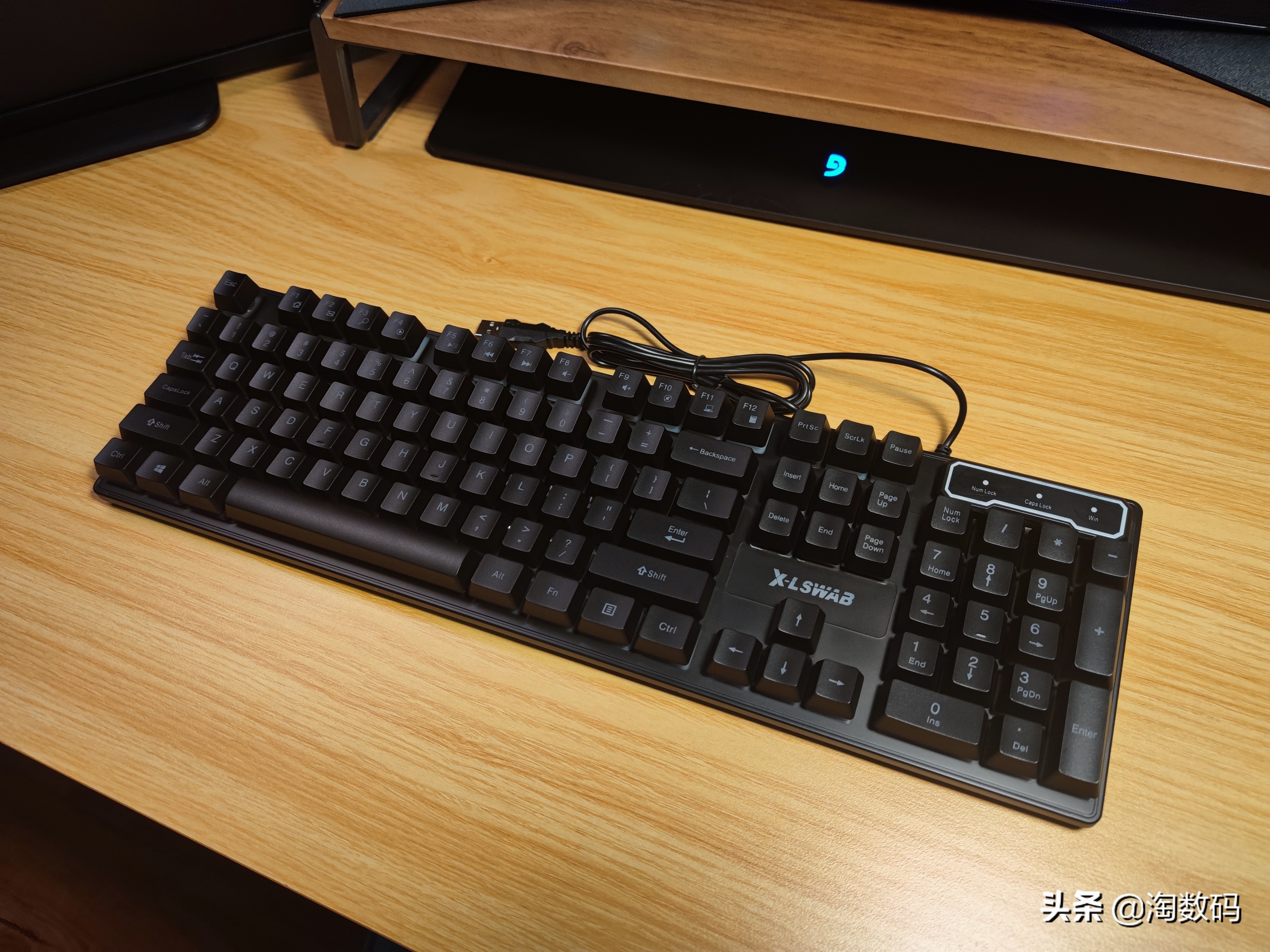 红轴rgb灯机械键盘推荐100元以内,50元的青轴游戏机械键盘推荐