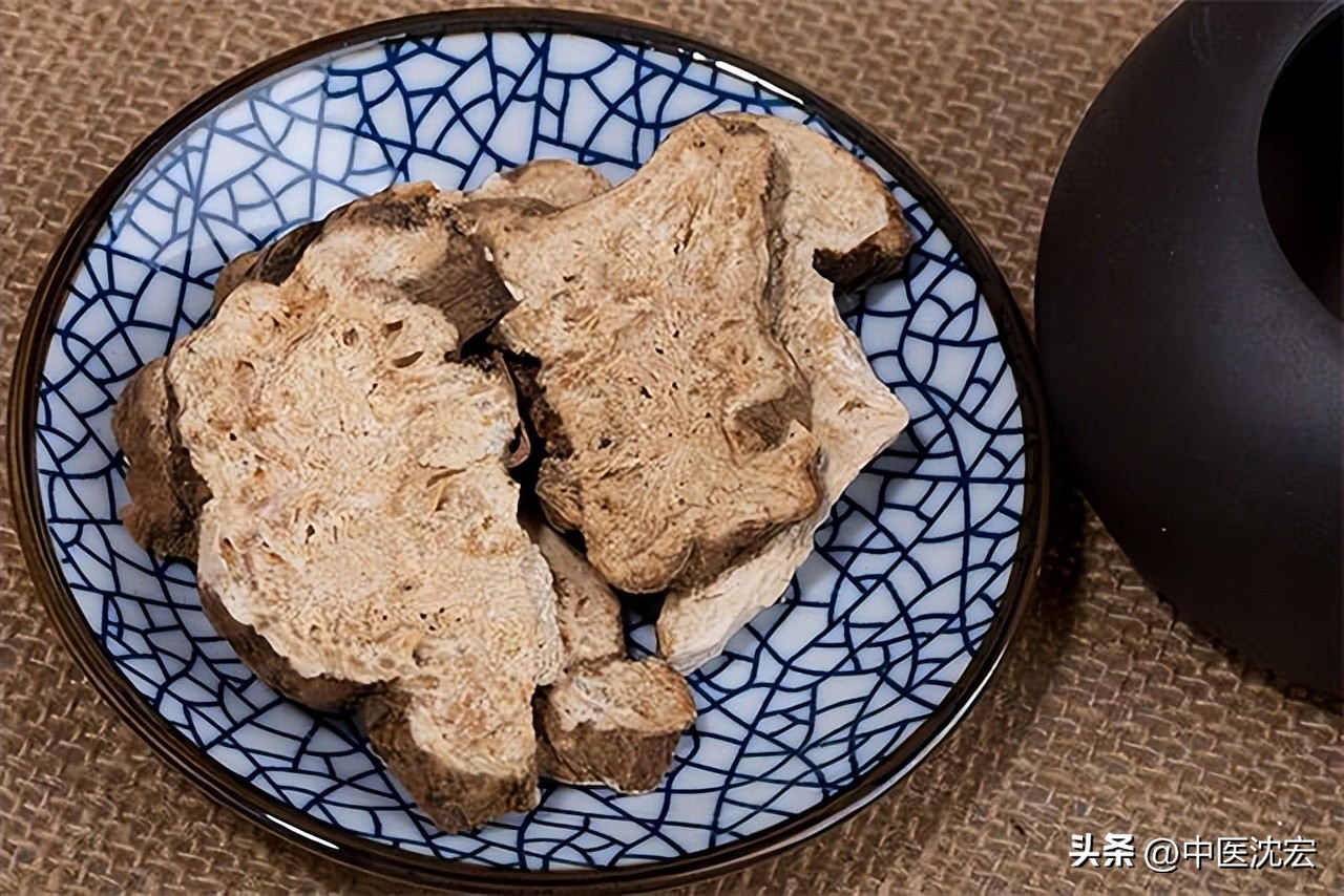 吃饭满头汗白吃三碗饭,吃饭满头大汗吃保和丸