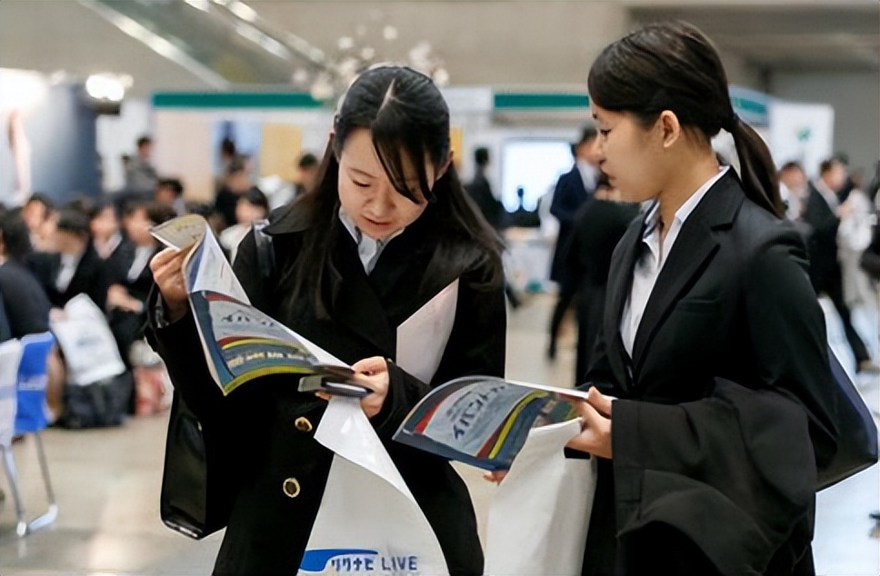中日抢人,日本人抢中国人