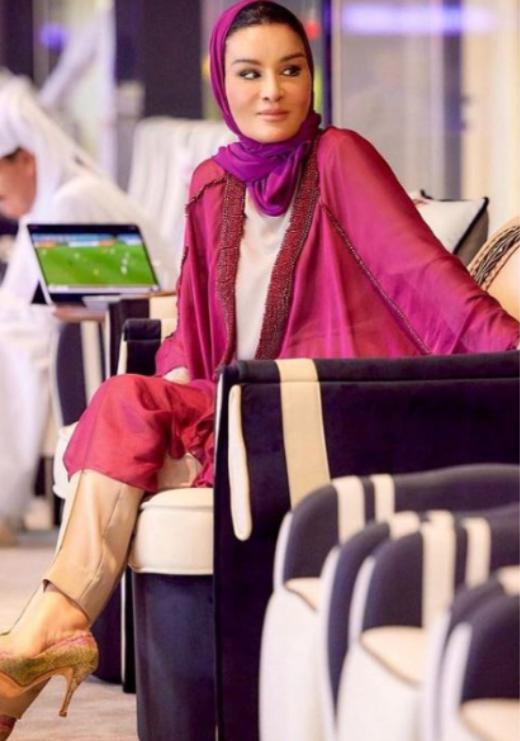 63岁卡塔尔莫扎太后,莫扎太后18岁照片