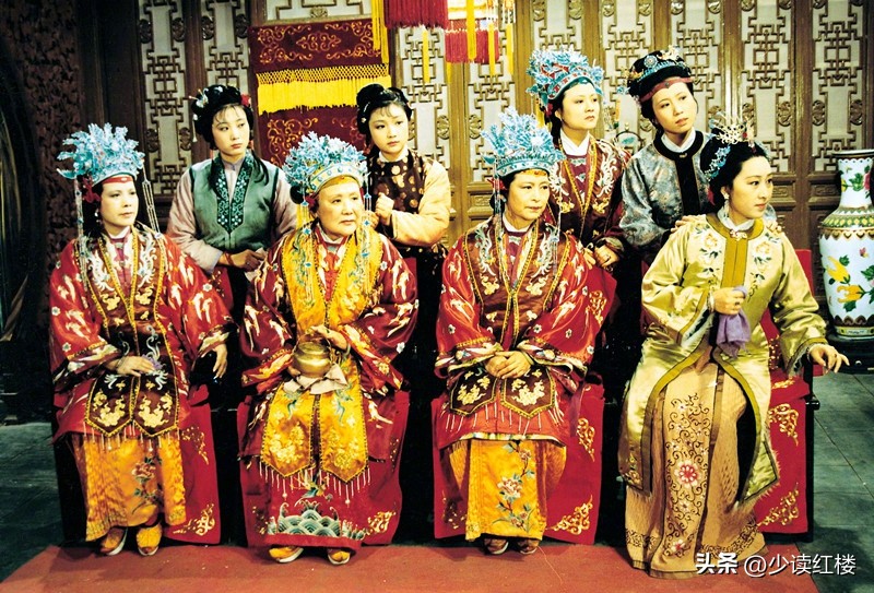 红楼梦写了哪四大家族的兴衰史,红楼梦中四大家族被抄家原因