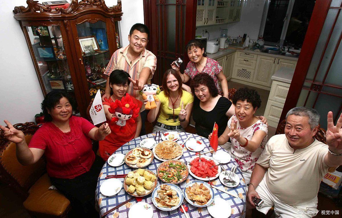 多年不联系的同学办聚会，我临时有事没去成，后来庆幸：还好没去