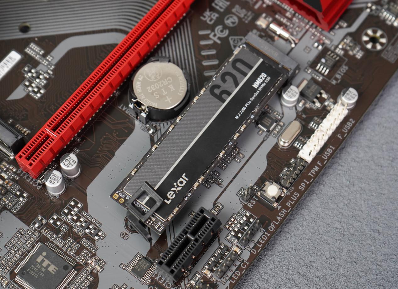 技嘉b760魔鹰小板测评,技嘉B760m魔鹰主板