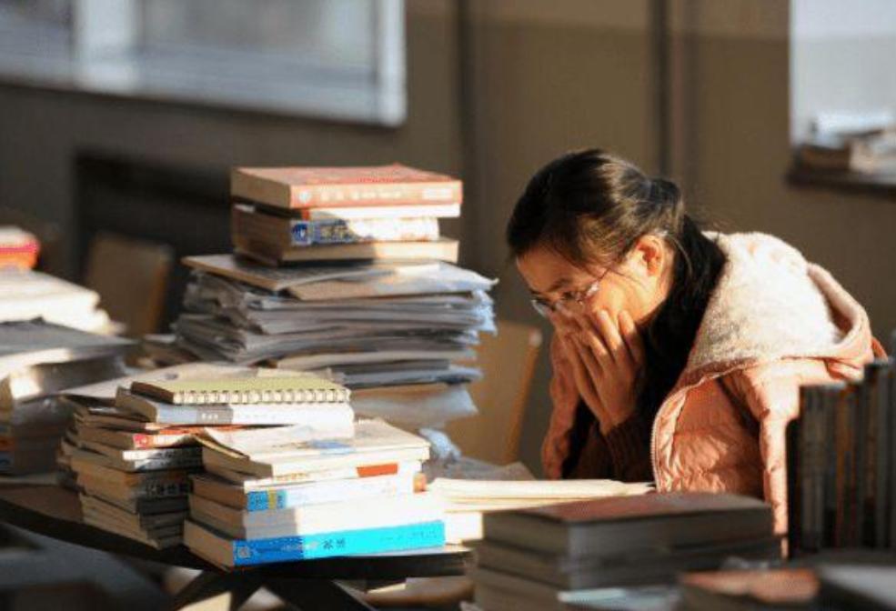 女生专科专业就业率排名,女生单招就业率最高的专业