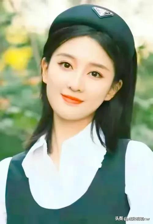 乔欣清新的写真照壁纸,乔欣古装写真照是什么