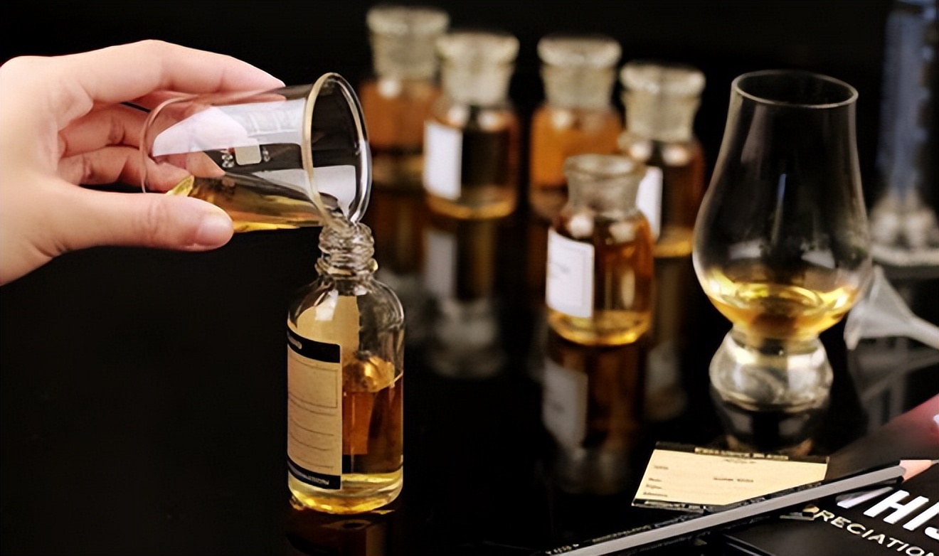 茅台和日本威士忌哪个好,茅台好喝还是同价位的威士忌好喝