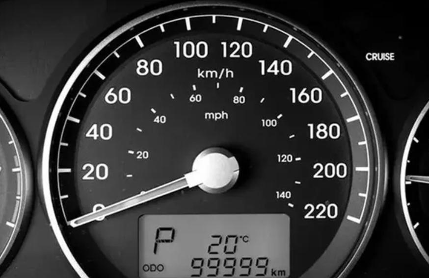 一辆汽车的寿命有多长就必须换,一辆汽车的寿命多少路程