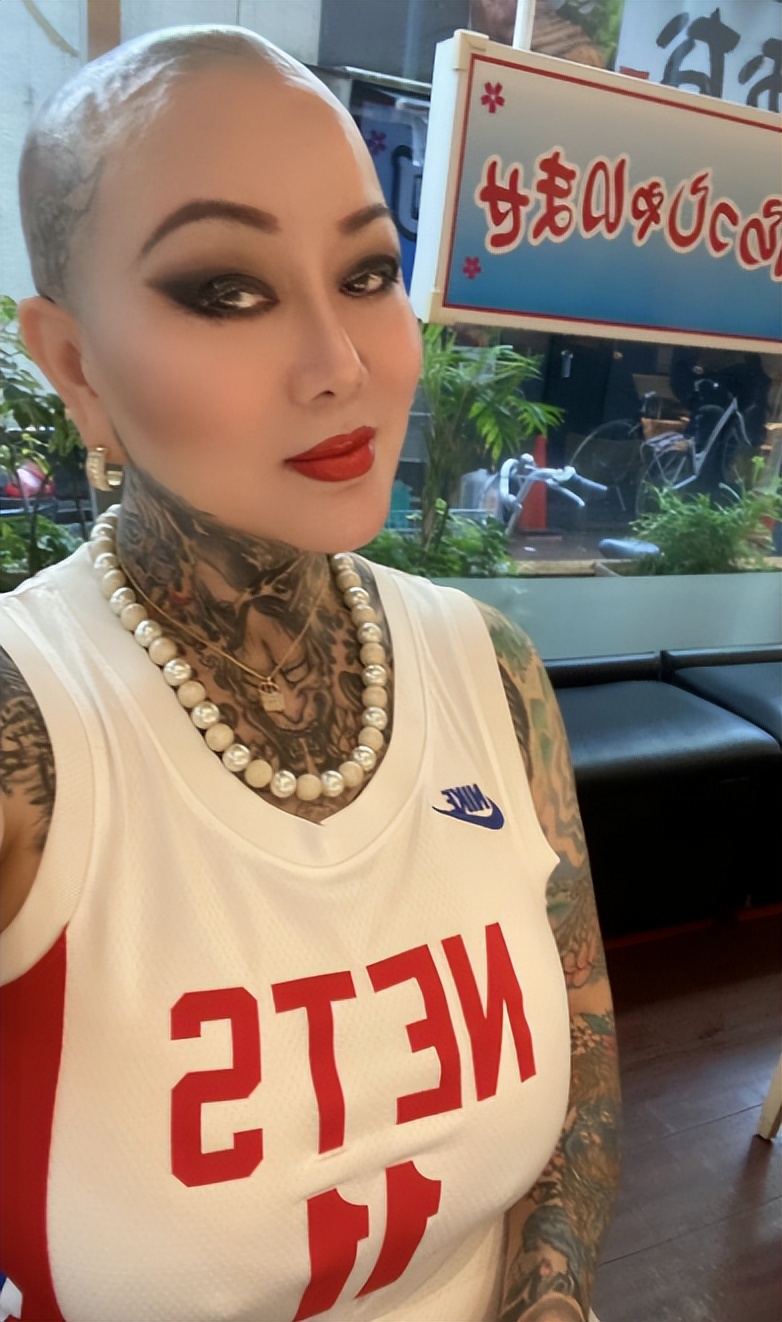 浙江最豪宾利姐,浙江第一宾利姐