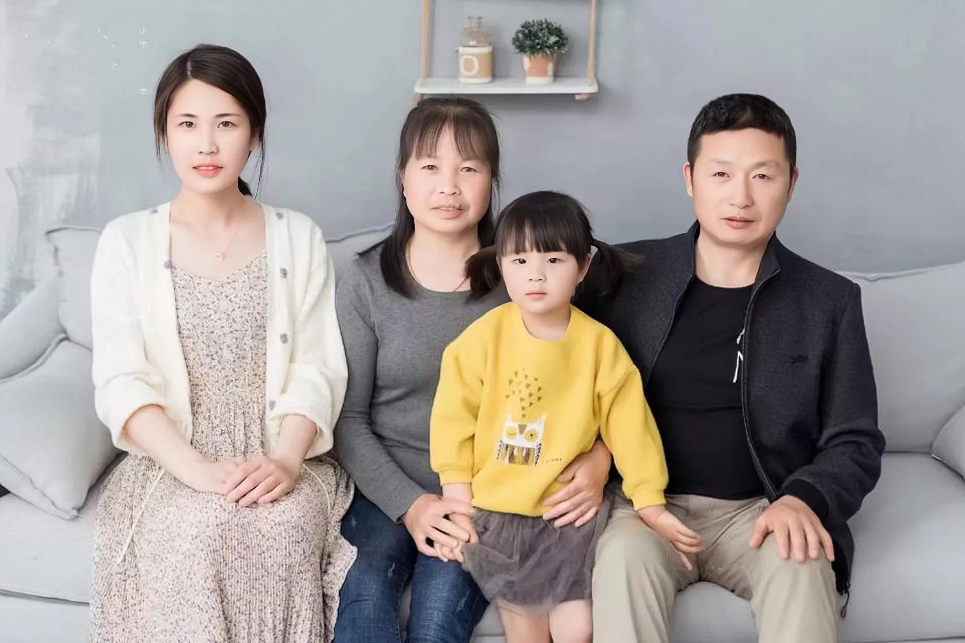 农村姑娘回收废品月入过万,江苏90后农村姑娘收废品