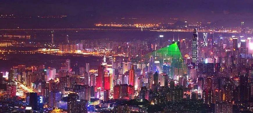 回顾：目瞪口呆！半夜两点，她拍了一张裸照并发送给陌生男人