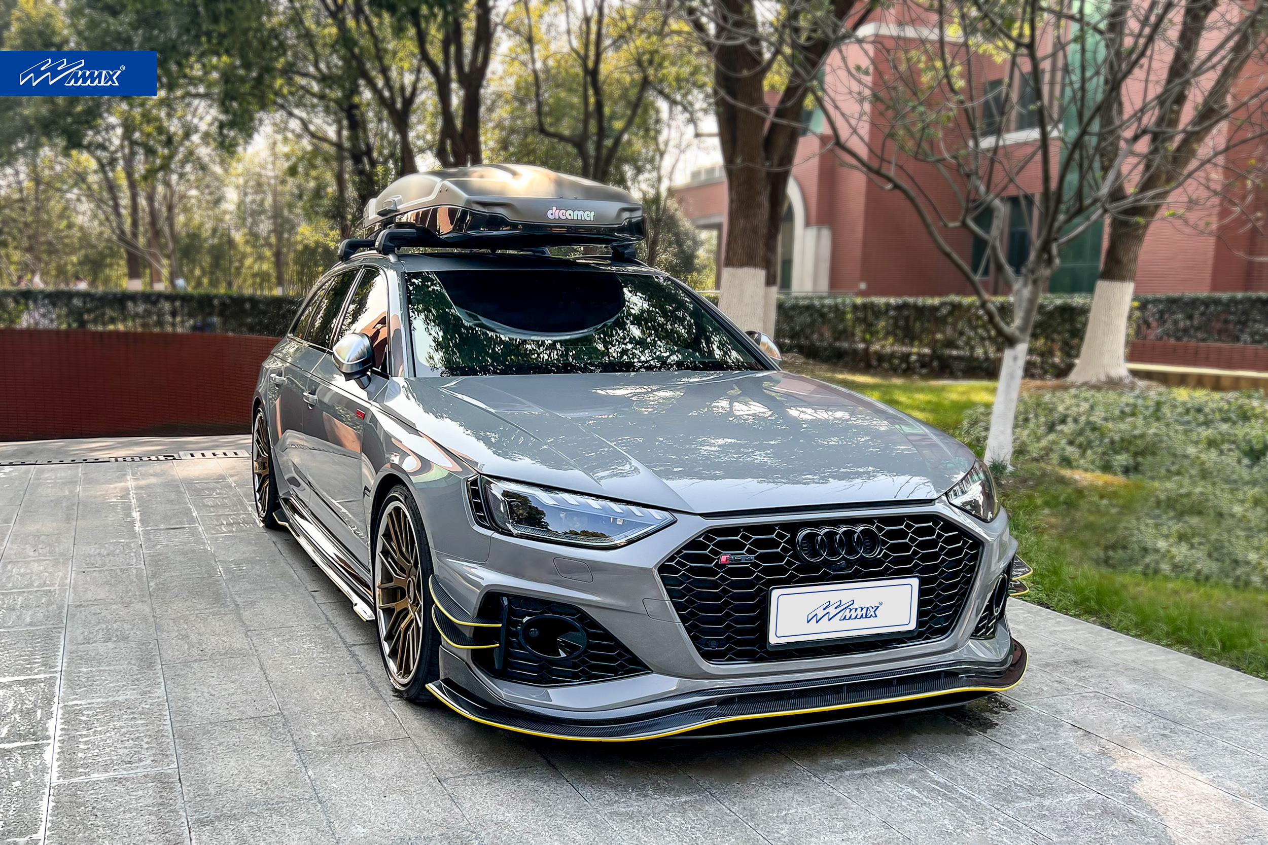 奥迪rs4轮毂,奥迪rs4最佳改装