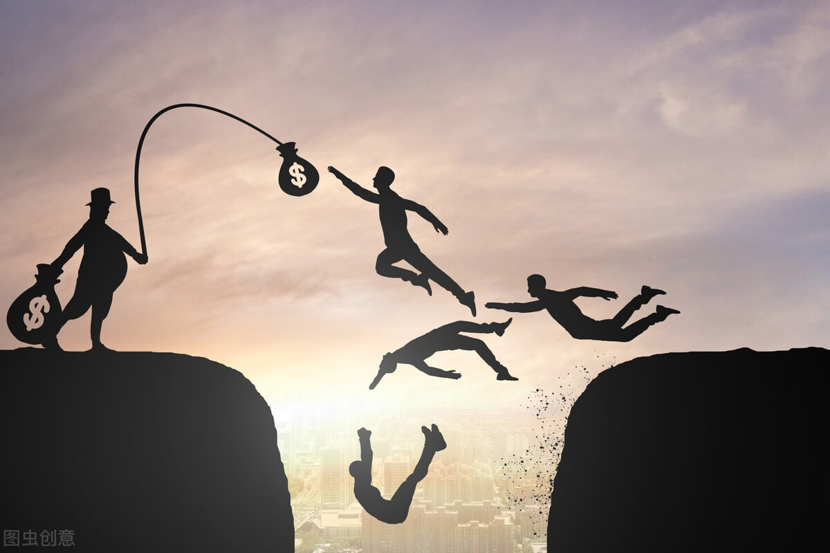 毛*东泽**传，关于本质思考、阶级资本、经营管理的启示