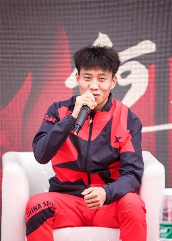 亚运会冠军何杰的项目,何杰亚运夺冠奖励