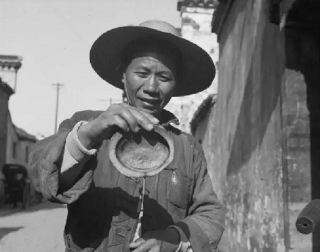 匪首获死刑后献出秘方，被改判当上政协委员，药物今成广西名片