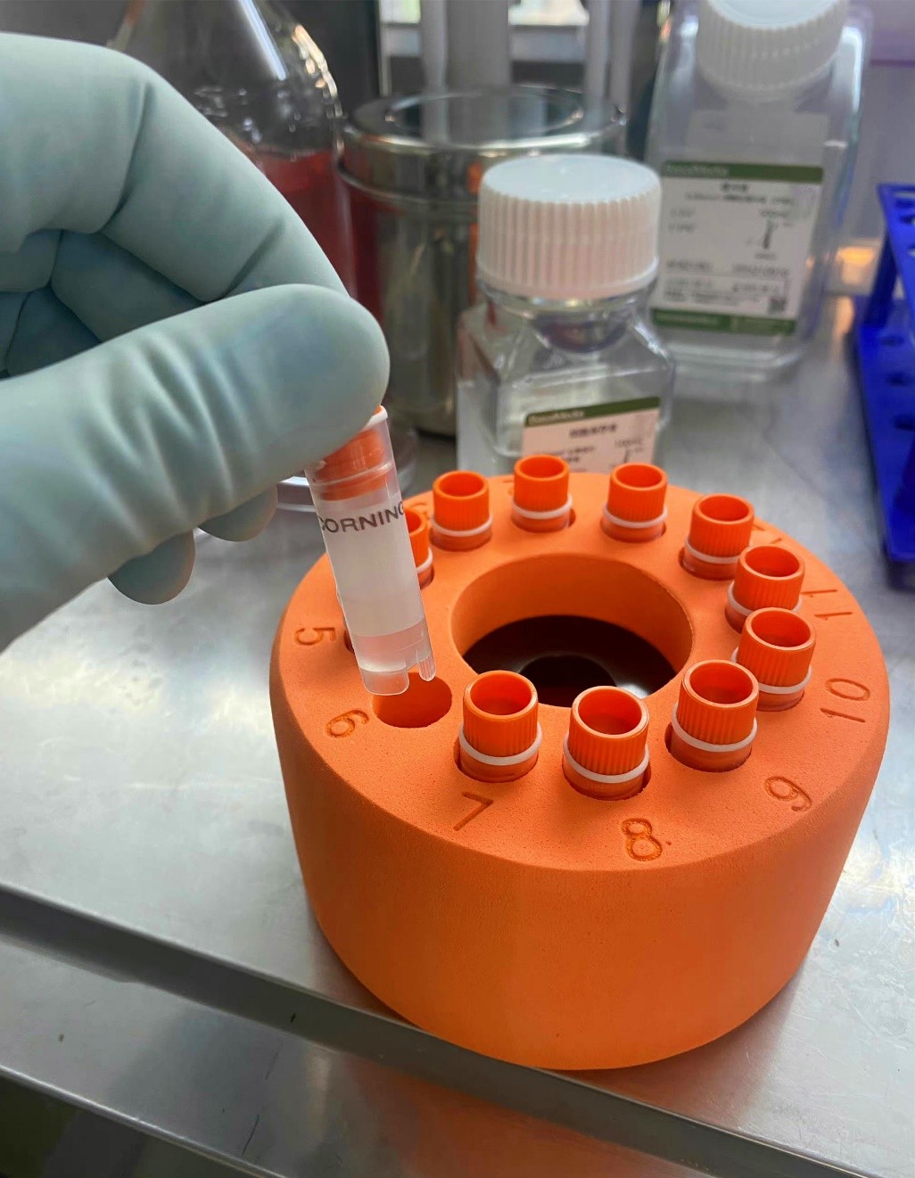 现实版我不是药神兄弟造药救母,我不是药神真人救儿子