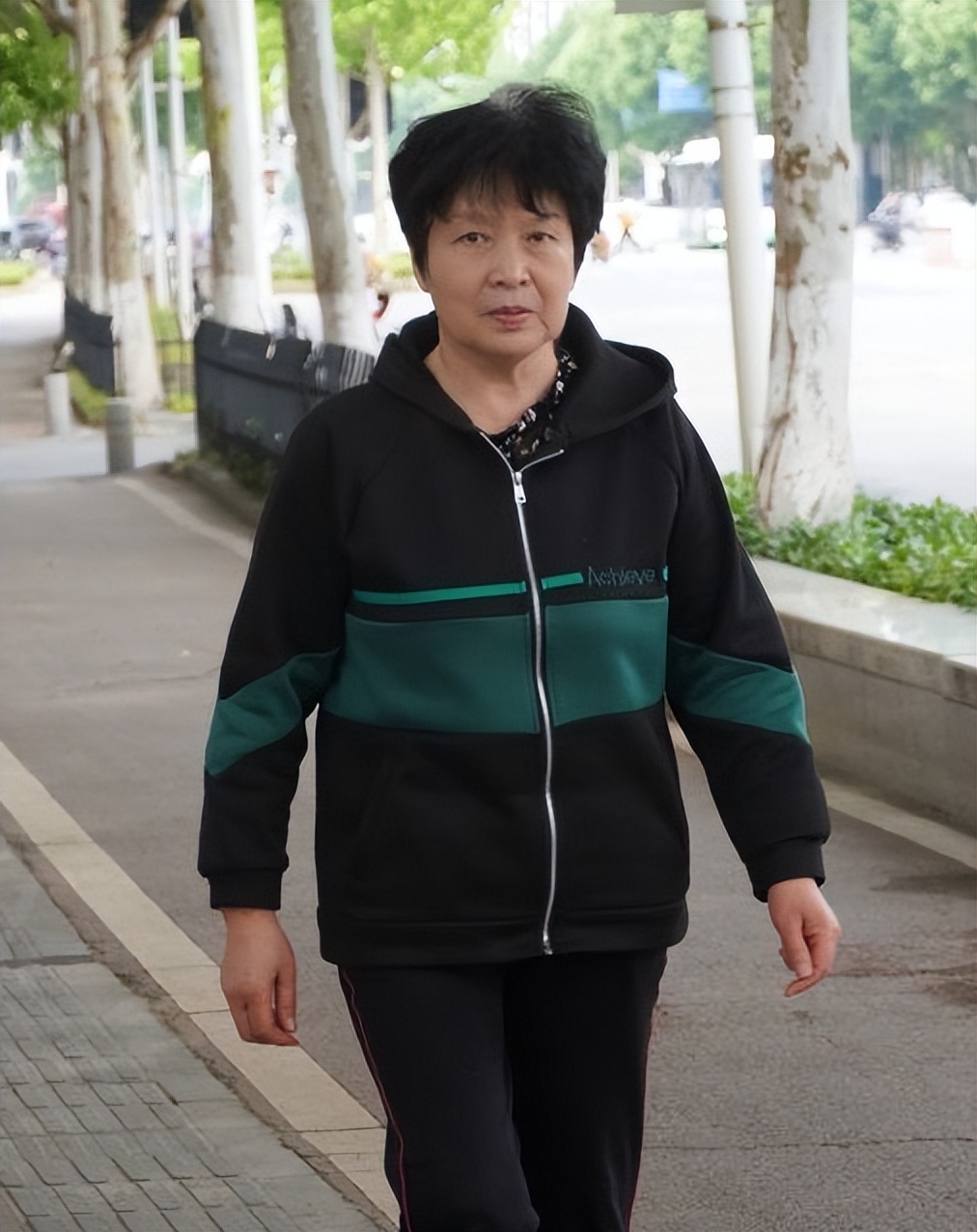 13年前，那个割肝救子、感动中国的“暴走妈妈”，后来怎么样了？