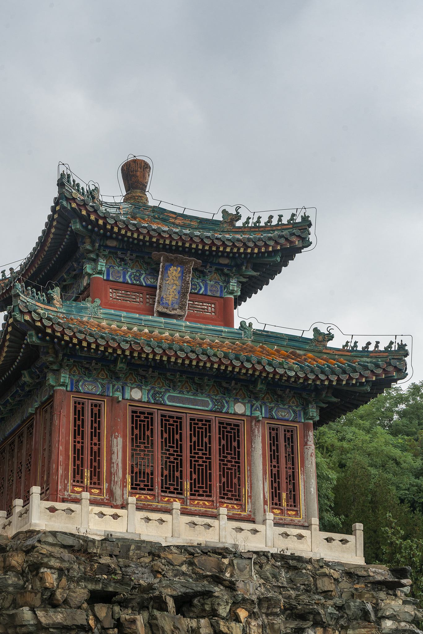 漫步北京颐和园,走颐和园长廊寓意