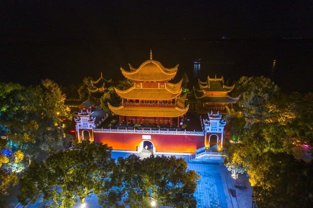 岳阳楼江南四大名楼,黄鹤楼岳阳楼并称中国三大名楼