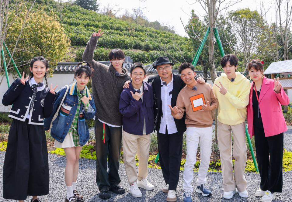 沈腾杨洋同框综艺,杨洋沈腾同框完整视频