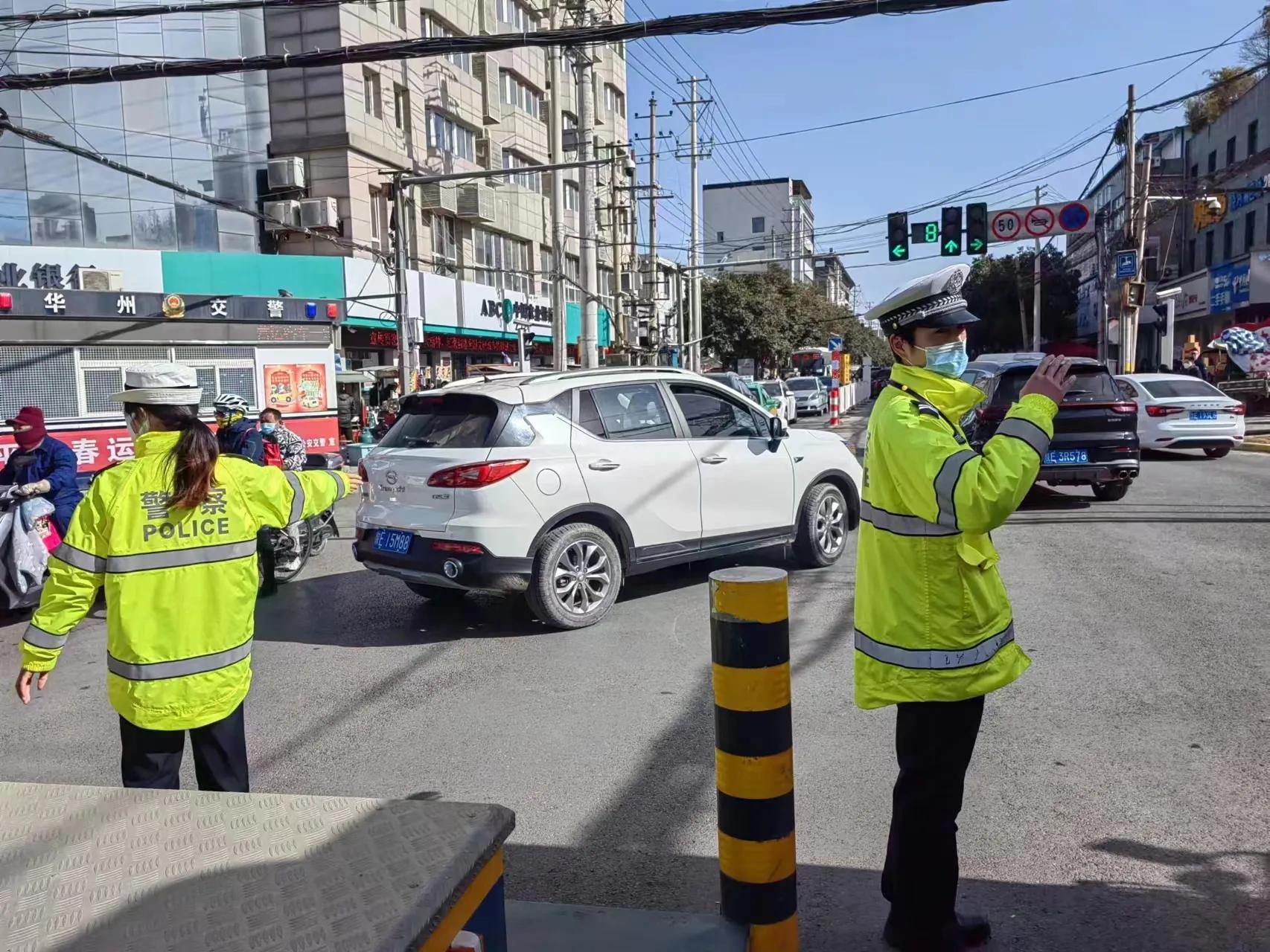 公安春节不打烊民警在岗保平安,县交警圆满完成春节安保任务