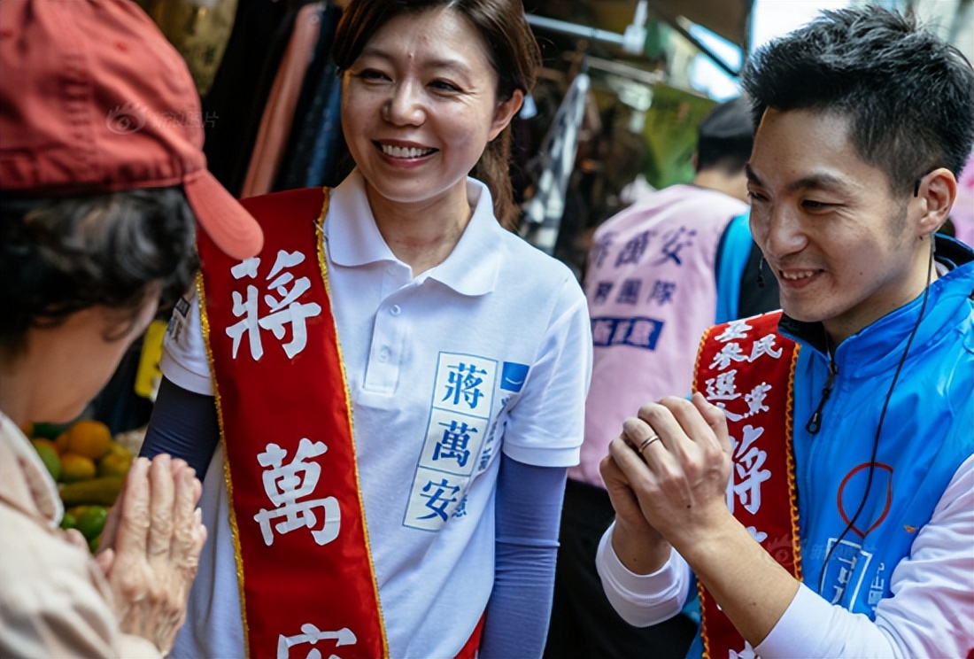 蒋介石曾孙抵达上海出席“双城论坛”，参观后坦言：印象非常深刻