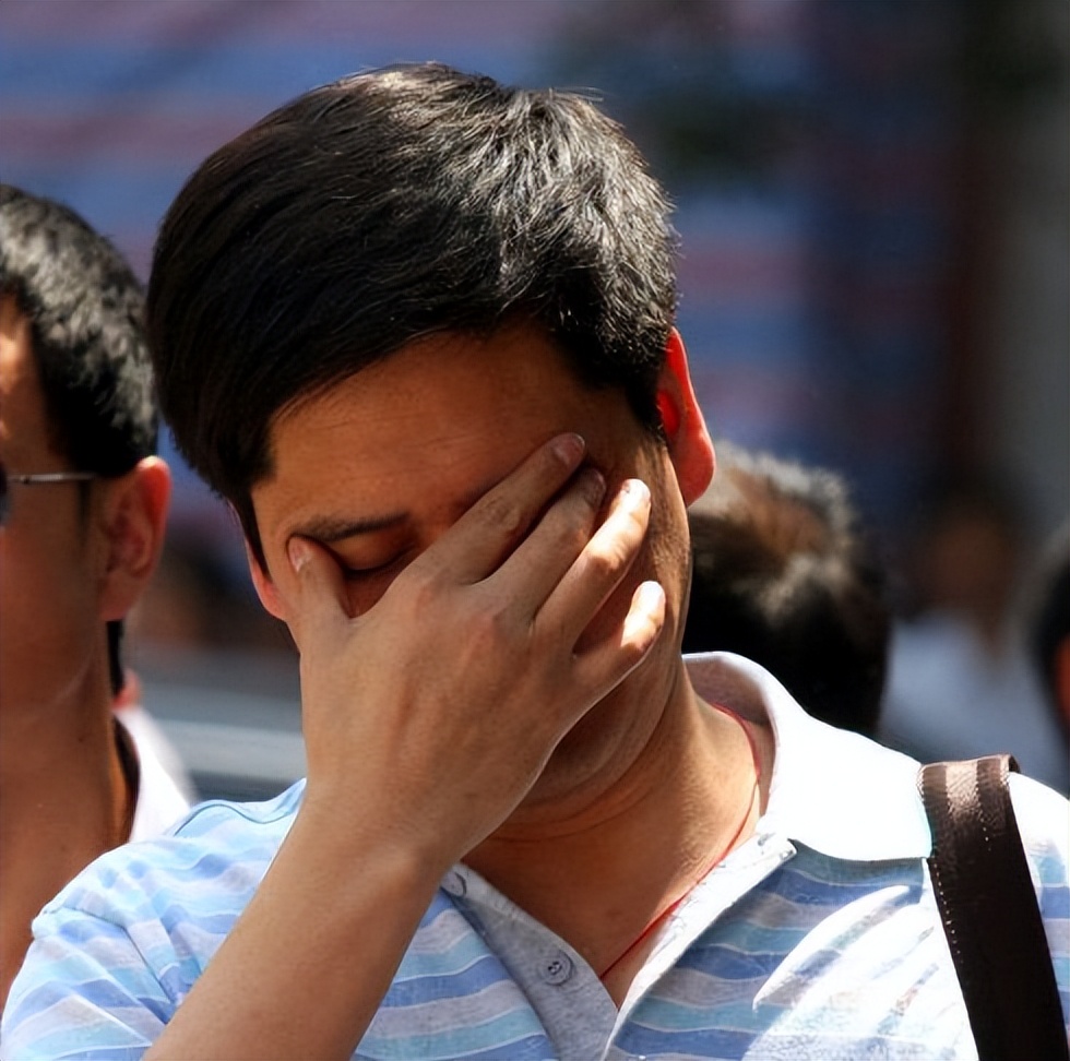 著名舞蹈演员汤加丽，为艺术献身拍大尺度照片，导演丈夫果断离婚