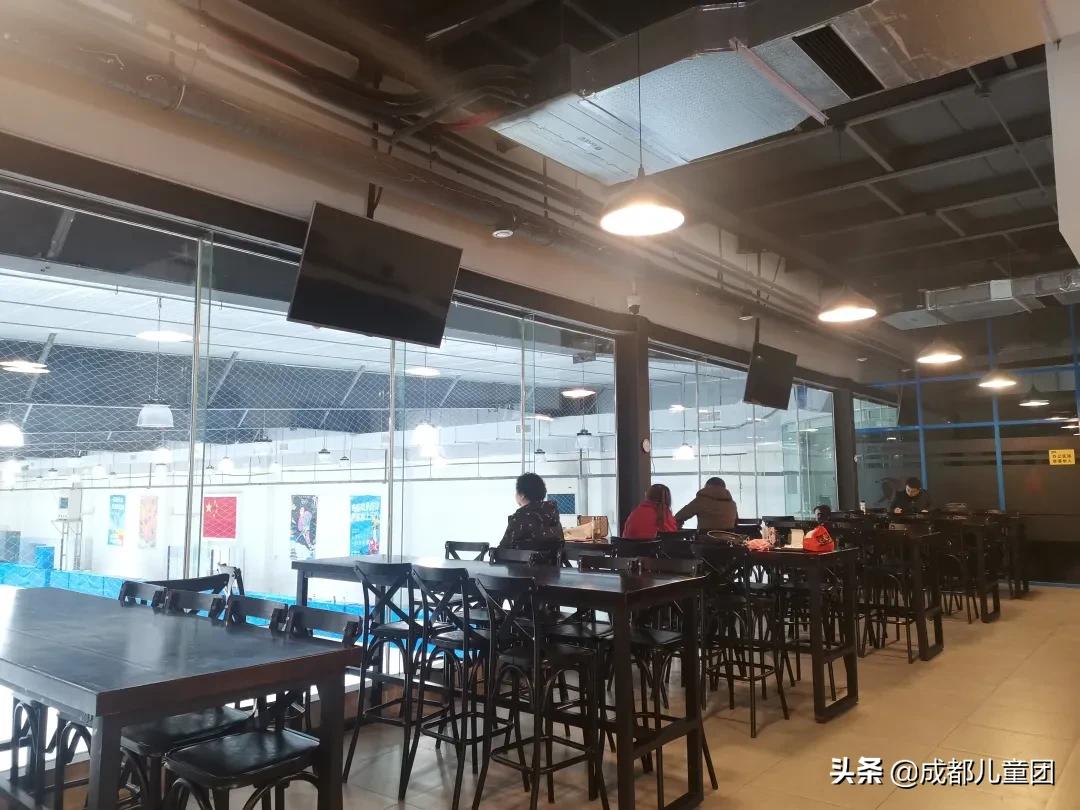 成都儿童冰球训练,成都哪里可以学冰球啊