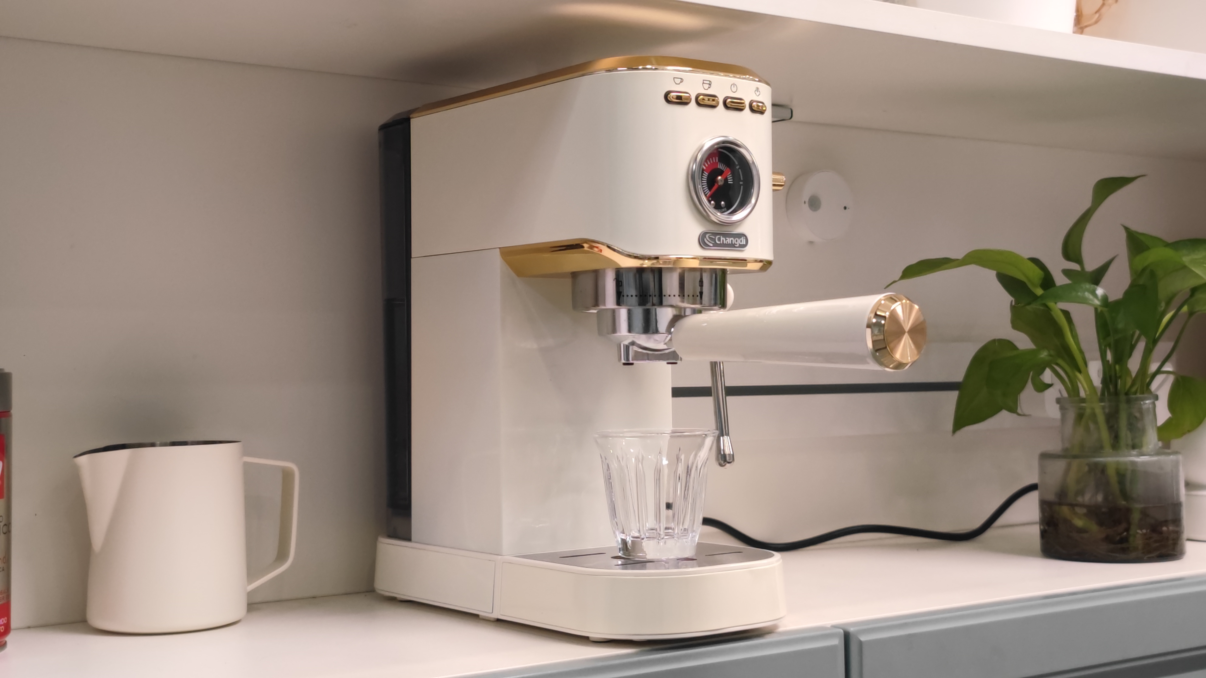 最好的家用半自动意式咖啡机,最新型意式半自动咖啡机