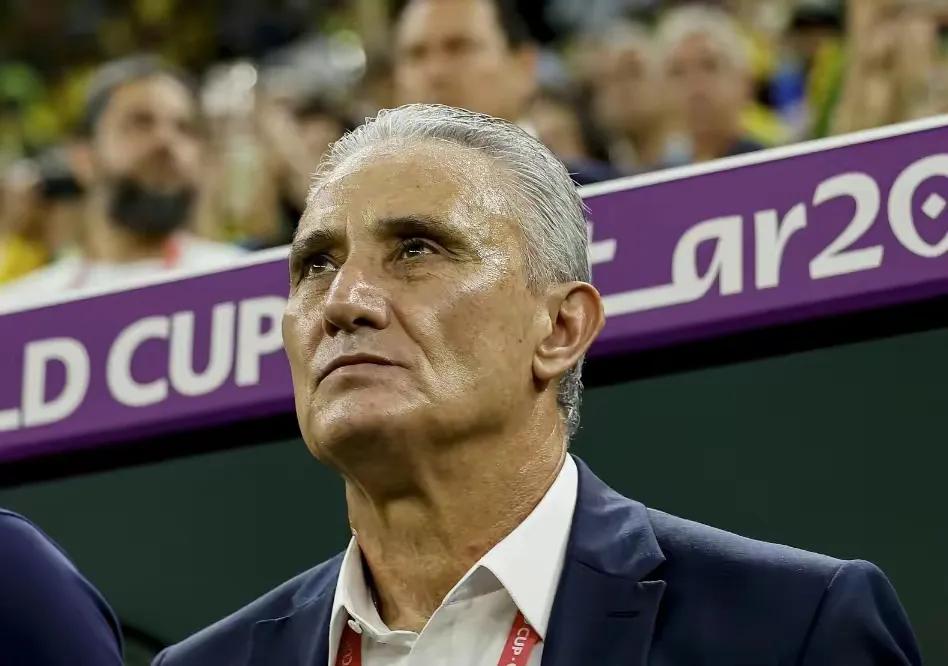 佩蒂的执教水平有限，一手好牌打烂！巴西缺灵魂，内马尔难堪大任