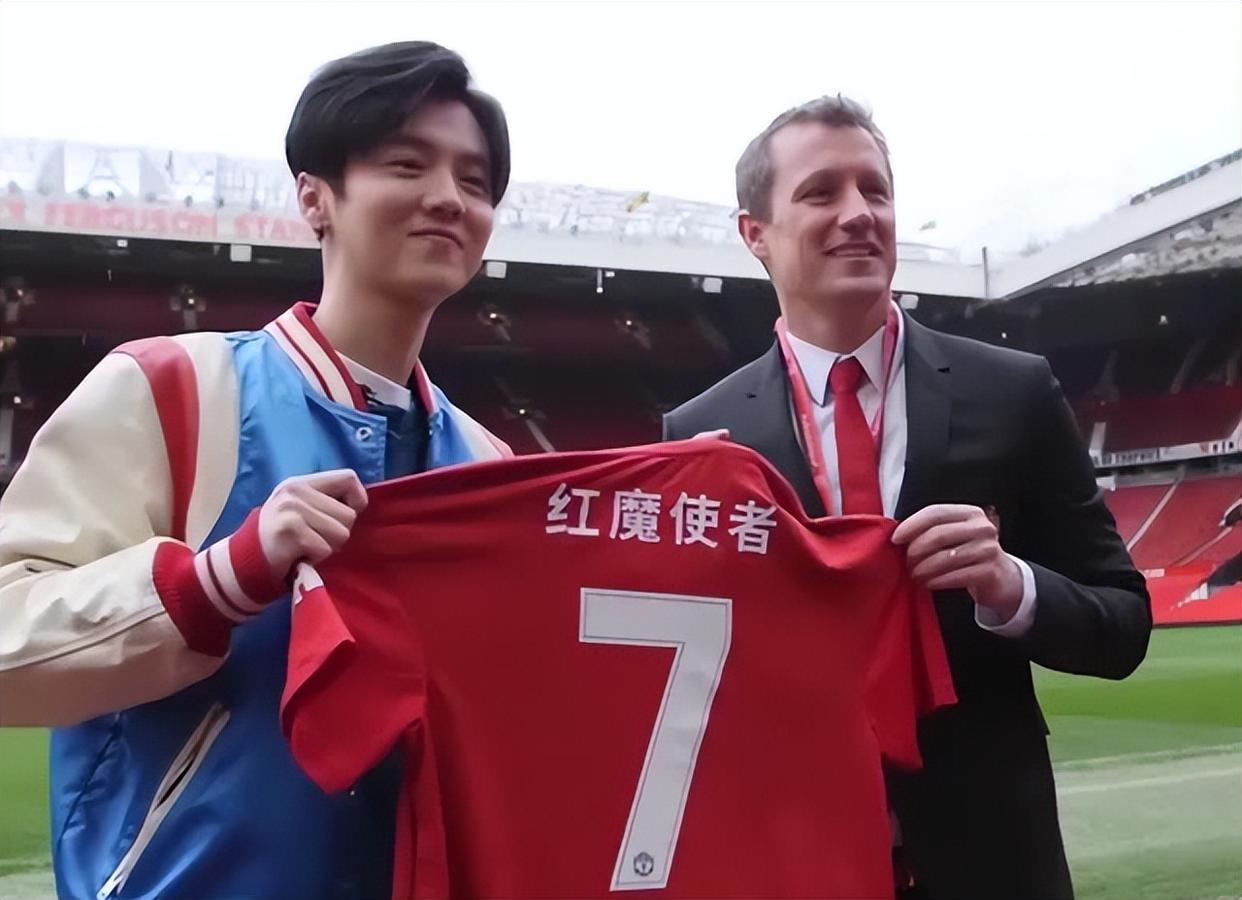 鹿晗和梅西,鹿晗有机会跟梅西C罗踢球吗