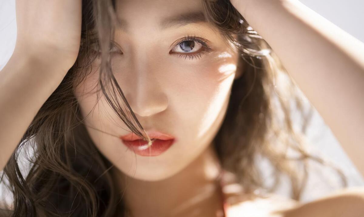 丈夫发现妻子和朋友关系密切,老公如果真的出轨了会有哪些表现