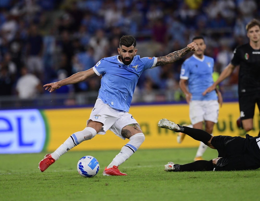 意甲葡超哪个厉害,意甲赛事分析那不勒斯vs佛罗伦萨