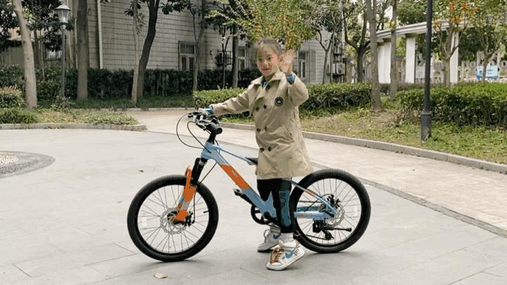 可以让小孩玩的越野车,柒小佰儿童变速山地自行车测评