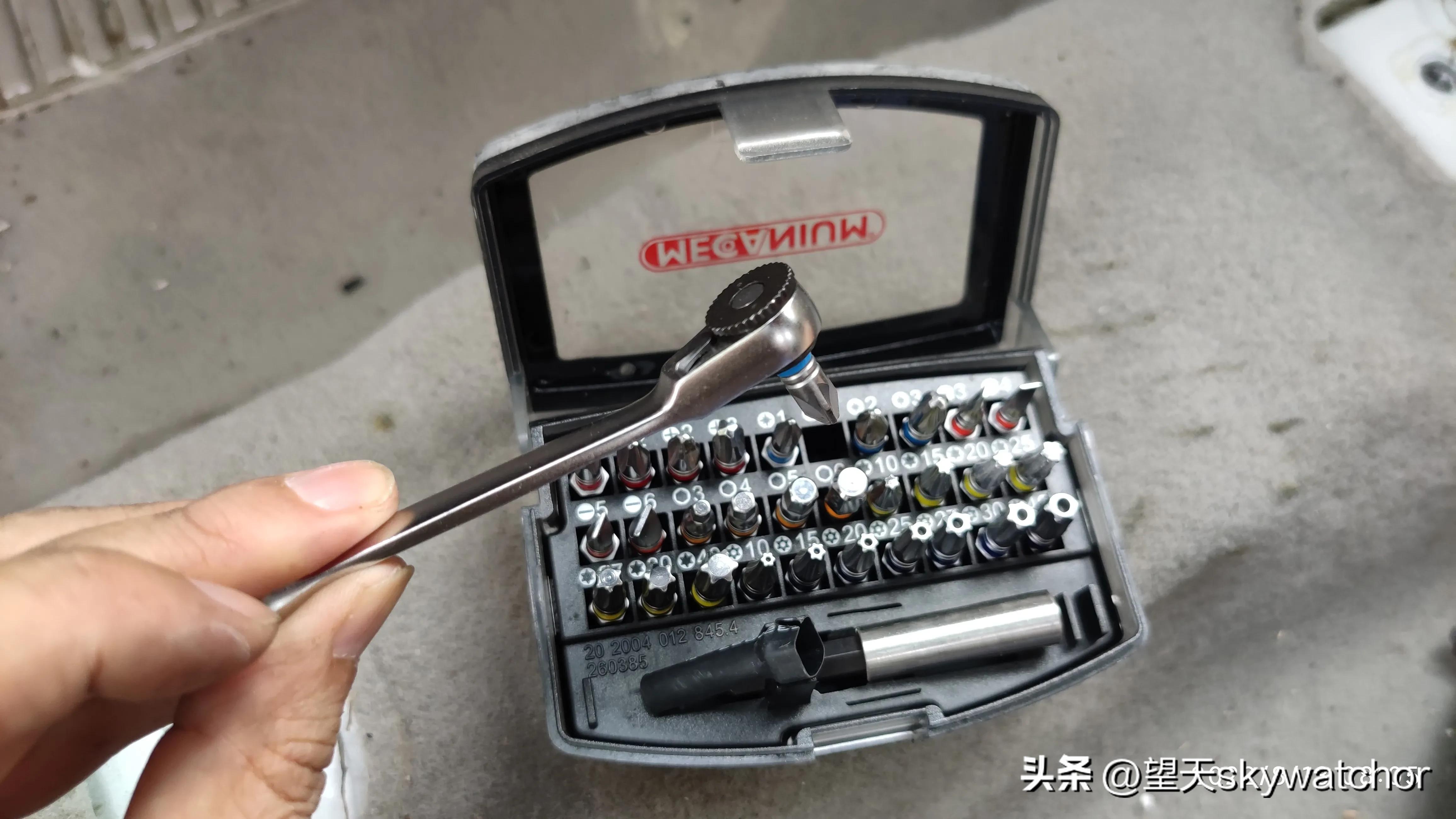 07福克斯鼓风机调速电阻,07款福克斯鼓风机电阻经常烧坏